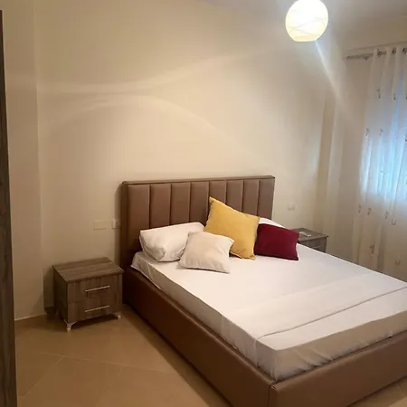 公寓 Kledi Aprtament