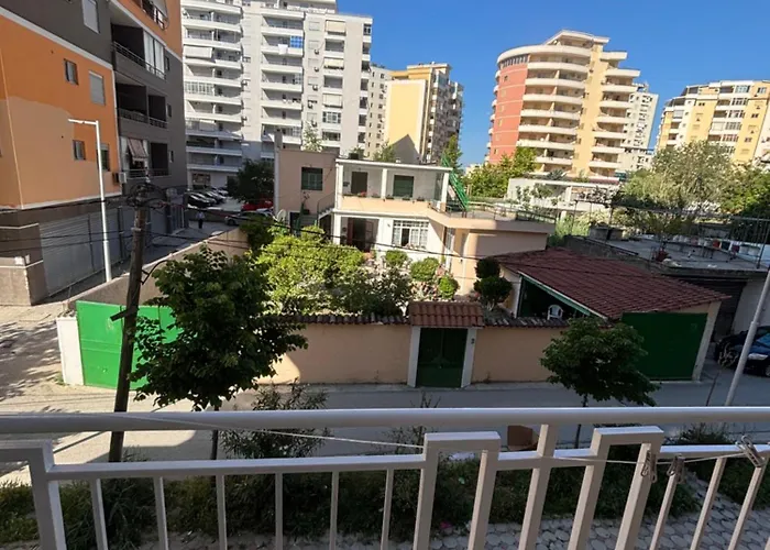 公寓 Kledi Aprtament Vlorë