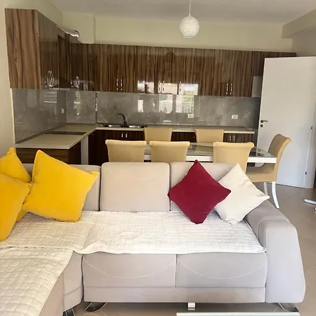Kledi Aprtament Appartamento Vlorë